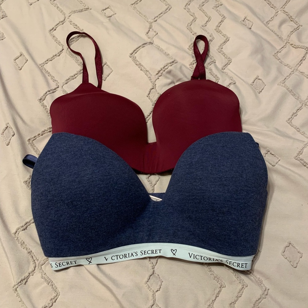 Set of Two Tshirt Bras/ Victoria’s Secret